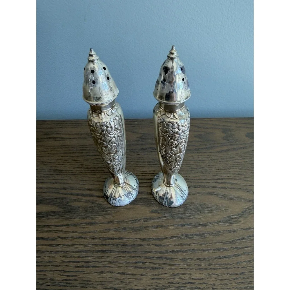 Vintage‎ LaFrance Silver Co Salt Pepper Shakers Ornate Floral USA Set 615